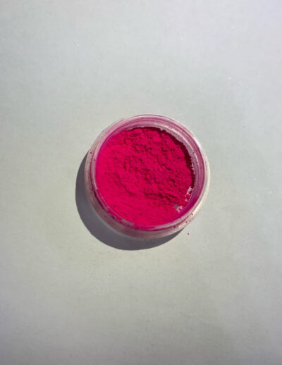 2816566684_pigment-flyuristsentnyj-malinovyj